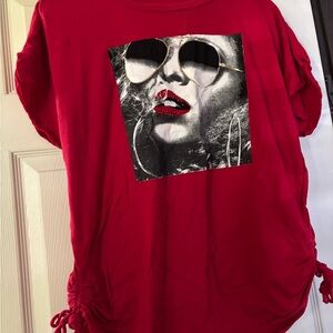 Occasion Red Graphic Short Sleeve Tee